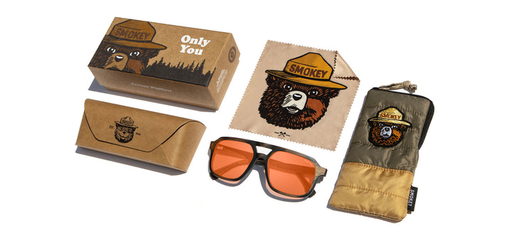 Distressed Dark Walnut*Amber Polarized | Auburn Wood Smokey Bear Sunglasses