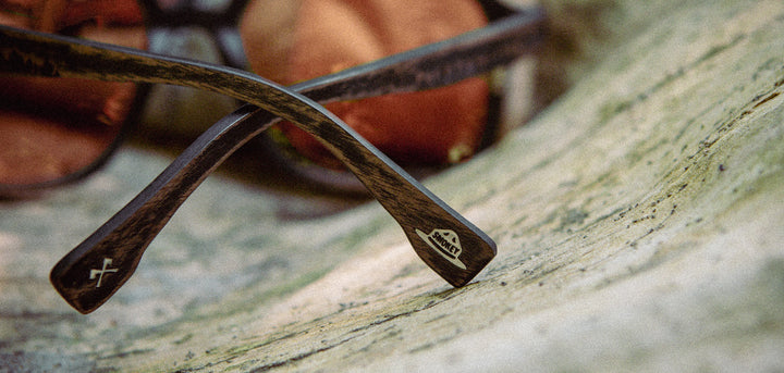 Distressed Dark Walnut*Amber Polarized | Auburn Wood Smokey Bear Sunglasses